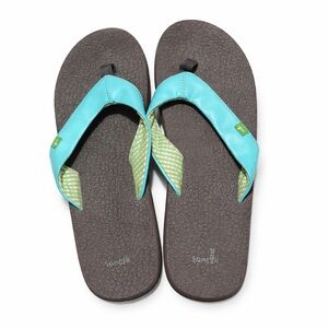 Sanuk Teal and Light Green Flip Flop Sandals